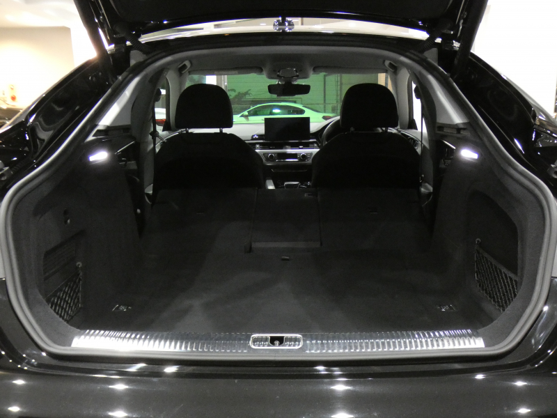 アウディ A5 A5ｽﾎﾟｰﾂﾊﾞｯｸ 35TDIｱﾄﾞﾊﾞﾝｽﾄ ﾗｸﾞｼﾞｭｱﾘｰ&ﾌﾞﾗｯｸｽﾀｲﾘﾝｸﾞPKG　後期 追ACC ﾚｰﾝ&ｻｲﾄﾞｱｼｽﾄ ｱｳﾃﾞｨﾌﾟﾚｾﾝｽ 黒革 全席ﾋｰﾀｰ ﾀｯﾁｽｸﾘｰﾝMMIﾅﾋﾞ 全周囲ｶﾒﾗ PDC ﾏﾄﾘｸｽLED ﾏﾙﾁｶﾗｰｱﾝﾋﾞｴﾝﾄ ｵｰﾄﾃｰﾙｹﾞｰﾄ 18AW　2年保証