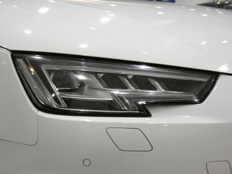 アウディ A4 A4 2.0TFSI ｽﾎﾟｰﾂ SﾗｲﾝPKG　ADVｷｰ 追ACC ﾚｰﾝｱｼｽﾄ Audiﾌﾟﾚｾﾝｽ 黒半革 ﾋｰﾀｰ MMIﾅﾋﾞ ﾊﾞｰﾁｬﾙCP Bｶﾒﾗ PDC ﾏﾄﾘｸｽLEDﾗｲﾄ Sﾗｲﾝｴｸｽﾃﾘｱ＆18AW　2年保証