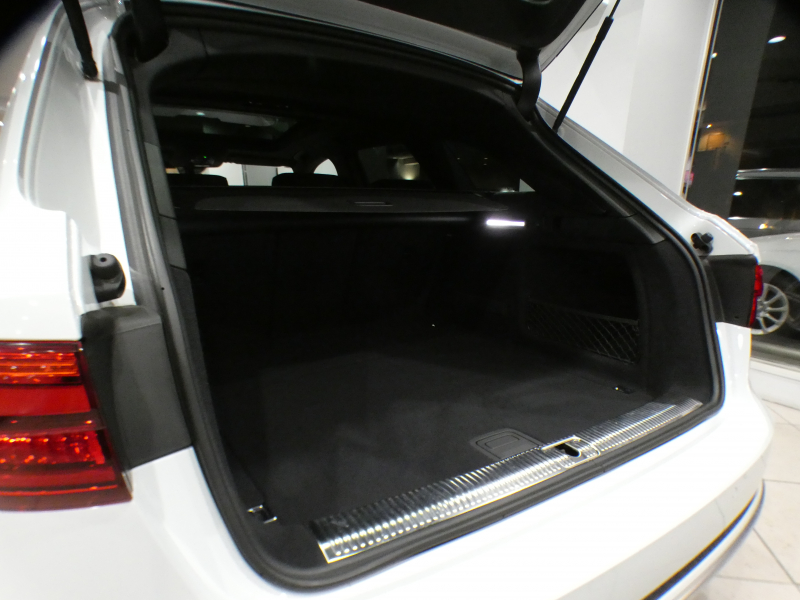 アウディ S4 S4ｱﾊﾞﾝﾄ ﾚｻﾞｰ&ｱｼｽﾀﾝｽPKG　1ｵｰﾅｰ 追ACC ﾚｰﾝ&ｻｲﾄﾞｱｼｽﾄ ｱｳﾃﾞｨﾌﾟﾚｾﾝｽ 黒革 ﾋｰﾀｰ ﾏｯｻｰｼﾞ機能 ﾊﾟﾉﾗﾏSR MMIﾅﾋﾞTV ﾊﾞｰﾁｬﾙCP 全周囲ｶﾒﾗ PDC ﾏﾄﾘｸｽLED 専用ｴｸｽﾃﾘｱ&18AW ﾚｯﾄﾞｷｬﾘﾊﾟｰ 354ps　2年保証