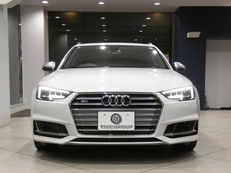 アウディ S4 S4ｱﾊﾞﾝﾄ ﾚｻﾞｰ&ｱｼｽﾀﾝｽPKG　1ｵｰﾅｰ 追ACC ﾚｰﾝ&ｻｲﾄﾞｱｼｽﾄ ｱｳﾃﾞｨﾌﾟﾚｾﾝｽ 黒革 ﾋｰﾀｰ ﾏｯｻｰｼﾞ機能 ﾊﾟﾉﾗﾏSR MMIﾅﾋﾞTV ﾊﾞｰﾁｬﾙCP 全周囲ｶﾒﾗ PDC ﾏﾄﾘｸｽLED 専用ｴｸｽﾃﾘｱ&18AW ﾚｯﾄﾞｷｬﾘﾊﾟｰ 354ps　2年保証