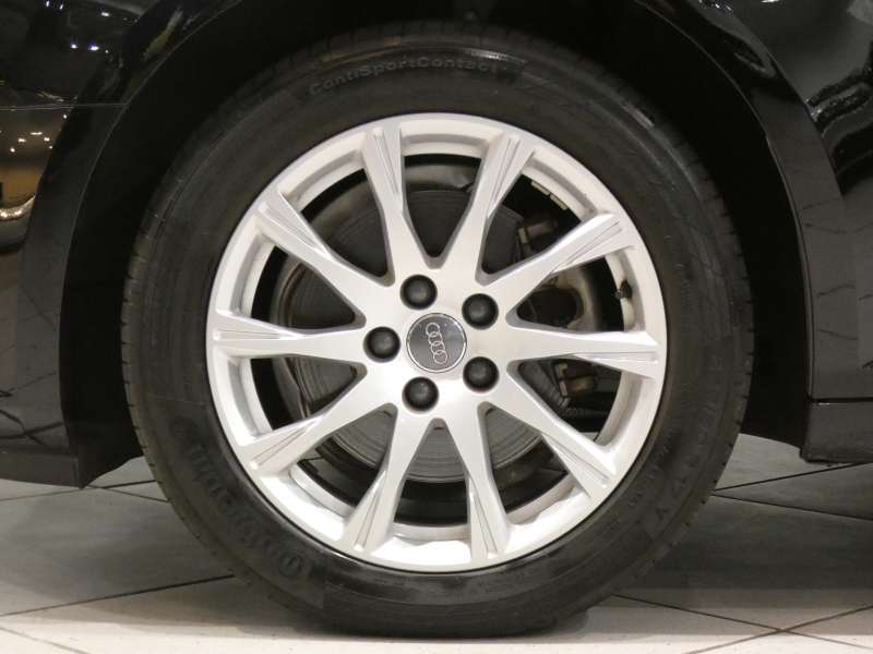 アウディ A4 A4ｾﾀﾞﾝ 2.0TFSI ﾗｸﾞｼﾞｭｱﾘｰPKG　1ｵｰﾅｰ ADVｷｰ 追ACC ﾚｰﾝｱｼｽﾄ ｱｳﾃﾞｨﾌﾟﾚｾﾝｽ 黒革 ﾋｰﾀｰ MMIﾅﾋﾞTV ﾊﾞｰﾁｬﾙCP Bｶﾒﾗ PDC ﾏﾄﾘｸｽLED 17AW　2年保証