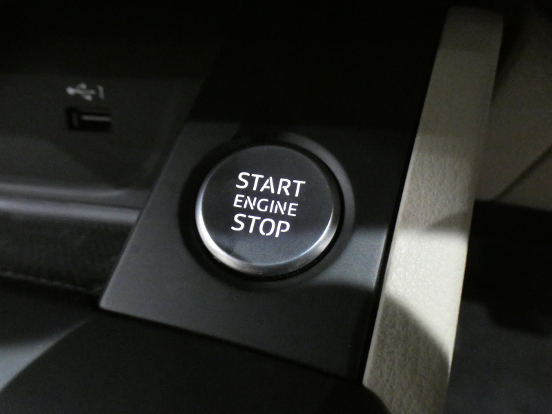 アウディ A4 A4 35TFSIｱﾄﾞﾊﾞﾝｽﾄ ﾗｸﾞｼﾞｭｱﾘｰ&ﾊﾟｰｸｱｼｽﾄPKG　後期 追ACC ﾚｰﾝ&ｻｲﾄﾞｱｼｽﾄ ｱｳﾃﾞｨﾌﾟﾚｾﾝｽ ﾍﾞｰｼﾞｭ革 ﾋｰﾀｰ ｳｯﾄﾞﾊﾟﾈﾙ ﾀｯﾁｽｸﾘｰﾝMMIﾅﾋﾞ TV 全周囲ｶﾒﾗ PDC ﾏﾄﾘｸｽLED ﾏﾙﾁｶﾗｰｱﾝﾋﾞｴﾝﾄ 　2年保証