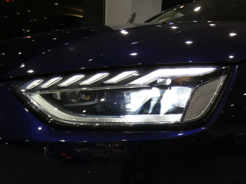 アウディ A4 A4 35TFSIｱﾄﾞﾊﾞﾝｽﾄ ﾗｸﾞｼﾞｭｱﾘｰ&ﾊﾟｰｸｱｼｽﾄPKG　後期 追ACC ﾚｰﾝ&ｻｲﾄﾞｱｼｽﾄ ｱｳﾃﾞｨﾌﾟﾚｾﾝｽ ﾍﾞｰｼﾞｭ革 ﾋｰﾀｰ ｳｯﾄﾞﾊﾟﾈﾙ ﾀｯﾁｽｸﾘｰﾝMMIﾅﾋﾞ TV 全周囲ｶﾒﾗ PDC ﾏﾄﾘｸｽLED ﾏﾙﾁｶﾗｰｱﾝﾋﾞｴﾝﾄ 　2年保証