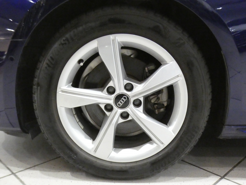 アウディ A4 A4 35TFSIｱﾄﾞﾊﾞﾝｽﾄ ﾗｸﾞｼﾞｭｱﾘｰ&ﾊﾟｰｸｱｼｽﾄPKG　後期 追ACC ﾚｰﾝ&ｻｲﾄﾞｱｼｽﾄ ｱｳﾃﾞｨﾌﾟﾚｾﾝｽ ﾍﾞｰｼﾞｭ革 ﾋｰﾀｰ ｳｯﾄﾞﾊﾟﾈﾙ ﾀｯﾁｽｸﾘｰﾝMMIﾅﾋﾞ TV 全周囲ｶﾒﾗ PDC ﾏﾄﾘｸｽLED ﾏﾙﾁｶﾗｰｱﾝﾋﾞｴﾝﾄ 　2年保証