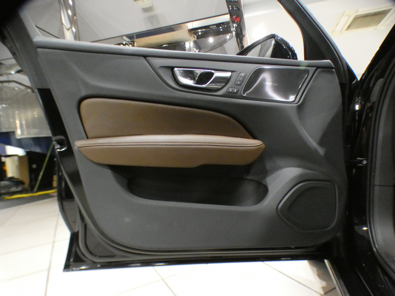 ボルボ V60 V60 T5ｲﾝｽｸﾘﾌﾟｼｮﾝ ﾌﾟﾗｽPKG　1ｵｰﾅｰ 追ACC･LKA･ LCMA ｽﾃｱﾋｰﾀｰ 茶革 全席ﾋｰﾀｰ ﾍﾞﾝﾁﾚｰﾀｰ ﾏｯｻｰｼﾞ機能 ﾊﾟﾉﾗﾏSR ﾀｯﾁｽｸﾘｰﾝHDDﾅﾋﾞTV harman/K 全周ｶﾒﾗ ﾍｯﾄﾞｱｯﾌﾟDSP LEDﾗｲﾄ ｵｰﾄﾃｰﾙｹﾞｰﾄ 19AW　2年保証