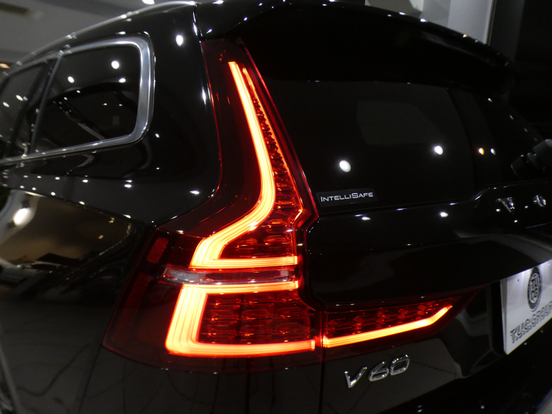 ボルボ V60 V60 T5ｲﾝｽｸﾘﾌﾟｼｮﾝ ﾌﾟﾗｽPKG　1ｵｰﾅｰ 追ACC･LKA･ LCMA ｽﾃｱﾋｰﾀｰ 茶革 全席ﾋｰﾀｰ ﾍﾞﾝﾁﾚｰﾀｰ ﾏｯｻｰｼﾞ機能 ﾊﾟﾉﾗﾏSR ﾀｯﾁｽｸﾘｰﾝHDDﾅﾋﾞTV harman/K 全周ｶﾒﾗ ﾍｯﾄﾞｱｯﾌﾟDSP LEDﾗｲﾄ ｵｰﾄﾃｰﾙｹﾞｰﾄ 19AW　2年保証