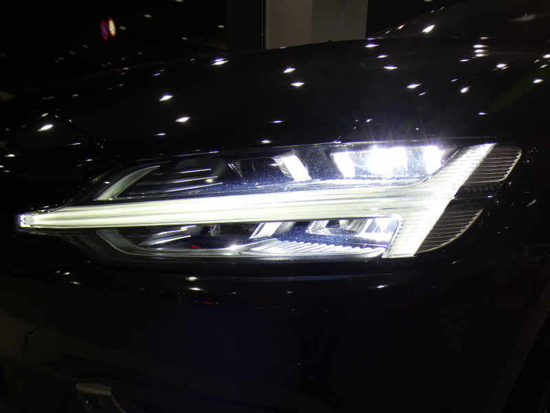 ボルボ V60 V60 T5ｲﾝｽｸﾘﾌﾟｼｮﾝ ﾌﾟﾗｽPKG　1ｵｰﾅｰ 追ACC･LKA･ LCMA ｽﾃｱﾋｰﾀｰ 茶革 全席ﾋｰﾀｰ ﾍﾞﾝﾁﾚｰﾀｰ ﾏｯｻｰｼﾞ機能 ﾊﾟﾉﾗﾏSR ﾀｯﾁｽｸﾘｰﾝHDDﾅﾋﾞTV harman/K 全周ｶﾒﾗ ﾍｯﾄﾞｱｯﾌﾟDSP LEDﾗｲﾄ ｵｰﾄﾃｰﾙｹﾞｰﾄ 19AW　2年保証