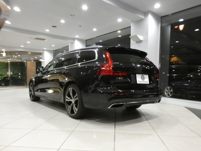 ボルボ V60 V60 T5ｲﾝｽｸﾘﾌﾟｼｮﾝ ﾌﾟﾗｽPKG　1ｵｰﾅｰ 追ACC･LKA･ LCMA ｽﾃｱﾋｰﾀｰ 茶革 全席ﾋｰﾀｰ ﾍﾞﾝﾁﾚｰﾀｰ ﾏｯｻｰｼﾞ機能 ﾊﾟﾉﾗﾏSR ﾀｯﾁｽｸﾘｰﾝHDDﾅﾋﾞTV harman/K 全周ｶﾒﾗ ﾍｯﾄﾞｱｯﾌﾟDSP LEDﾗｲﾄ ｵｰﾄﾃｰﾙｹﾞｰﾄ 19AW　2年保証