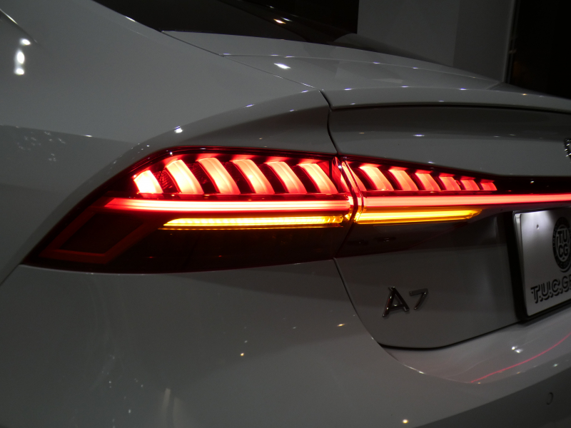 アウディ A7 A7ｽﾎﾟｰﾂﾊﾞｯｸ 45TFSIｸﾜﾄﾛ Sﾗｲﾝ&ﾄﾞﾗｲﾋﾞﾝｸﾞ&ﾘｱｺﾝﾌｫ&ﾊﾟﾜｰｱｼｽﾄ&ｱｼｽﾀﾝｽPKG　ADVｷｰ 追ACC ﾚｰﾝ&ｻｲﾄﾞｱｼｽﾄ 黒革 全席ﾋｰﾀｰ ﾀｯﾁﾚｽﾎﾟﾝｽ付MMIﾅﾋﾞ 全周囲ｶﾒﾗ PDC HDﾏﾄﾘｸｽLEDﾚｰｻﾞｰﾗｲﾄ ﾊﾟﾜｰｸﾛｰｽﾞ Sﾗｲﾝｴｸｽﾃﾘｱ&20AW　2年保証