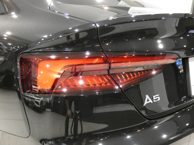 アウディ A5 A5ｽﾎﾟｰﾂﾊﾞｯｸ 40TFSI Sﾗｲﾝ&ｱｼｽﾀﾝｽPKG　1ｵｰﾅｰ 追ACC ﾚｰﾝ&ｻｲﾄﾞｱｼｽﾄ ｱｳﾃﾞｨﾌﾟﾚｾﾝｽ 半革 全席ﾋｰﾀｰ ﾊﾟﾉﾗﾏSR MMIﾅﾋﾞ ﾊﾞｰﾁｬﾙCP 全周囲ｶﾒﾗ PDC ﾏﾄﾘｸｽLED Sﾗｲﾝｴｸｽﾃﾘｱ KWｻｽﾍﾟﾝｼｮﾝ ﾚｲｽﾞ19AW　2年保証