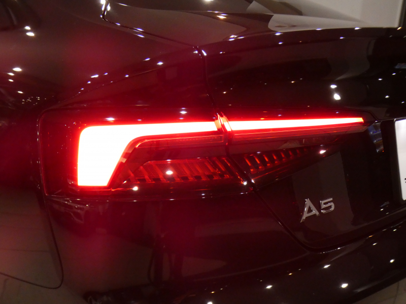 アウディ A5 A5ｽﾎﾟｰﾂﾊﾞｯｸ 40TFSI Sﾗｲﾝ&ｱｼｽﾀﾝｽPKG　1ｵｰﾅｰ 追ACC ﾚｰﾝ&ｻｲﾄﾞｱｼｽﾄ ｱｳﾃﾞｨﾌﾟﾚｾﾝｽ 半革 全席ﾋｰﾀｰ ﾊﾟﾉﾗﾏSR MMIﾅﾋﾞ ﾊﾞｰﾁｬﾙCP 全周囲ｶﾒﾗ PDC ﾏﾄﾘｸｽLED Sﾗｲﾝｴｸｽﾃﾘｱ KWｻｽﾍﾟﾝｼｮﾝ ﾚｲｽﾞ19AW　2年保証