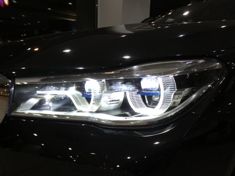 BMW 7シリーズ 750i Mｽﾎﾟｰﾂ　ｺﾝﾌｫA Dｱｼｽﾄ+ 追ACC ﾚｰﾝCHW 衝突軽減 茶革 全席ﾋｰﾀｰ ﾍﾞﾝﾁﾚｰﾀｰ ﾏｯｻｰｼﾞ機能 ｻﾝﾙｰﾌ ﾀｯﾁP対応iﾄﾞﾗｲﾌﾞﾅﾋﾞ(第6世代) 全周ｶﾒﾗ PDC ｼﾞｬｽﾁｬｰC LEDﾚｰｻﾞｰﾗｲﾄ Mｽﾎﾟｰﾂｴｱﾛ&20AW ｽﾎﾟｰﾂEX　2年保証