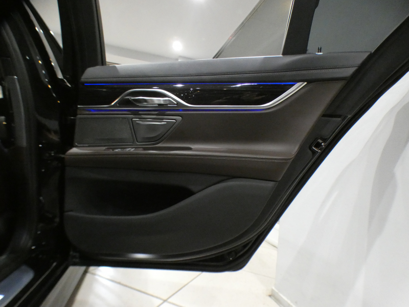 BMW 7シリーズ 750i Mｽﾎﾟｰﾂ　ｺﾝﾌｫA Dｱｼｽﾄ+ 追ACC ﾚｰﾝCHW 衝突軽減 茶革 全席ﾋｰﾀｰ ﾍﾞﾝﾁﾚｰﾀｰ ﾏｯｻｰｼﾞ機能 ｻﾝﾙｰﾌ ﾀｯﾁP対応iﾄﾞﾗｲﾌﾞﾅﾋﾞ(第6世代) 全周ｶﾒﾗ PDC ｼﾞｬｽﾁｬｰC LEDﾚｰｻﾞｰﾗｲﾄ Mｽﾎﾟｰﾂｴｱﾛ&20AW ｽﾎﾟｰﾂEX　2年保証