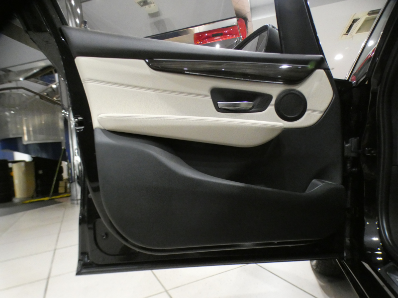 BMW 2シリーズ 218dｸﾞﾗﾝﾂｱﾗｰ ﾗｸﾞｼﾞｭｱﾘｰ ｾﾚｸﾄ&ADｱｸﾃｨﾌﾞｾｰﾌﾃｨPKG　後期 追ACC ﾚｰﾝDW ｲﾝﾃﾘS 白革 ﾊﾟﾉﾗﾏSR iﾄﾞﾗｲﾌﾞﾅﾋﾞ(第6世代 ﾀｯﾁP対応) ﾍｯﾄﾞｱｯﾌﾟDSP Bｶﾒﾗ PDC LEDﾗｲﾄ ｵｰﾄﾃｰﾙｹﾞｰﾄ　2年保証