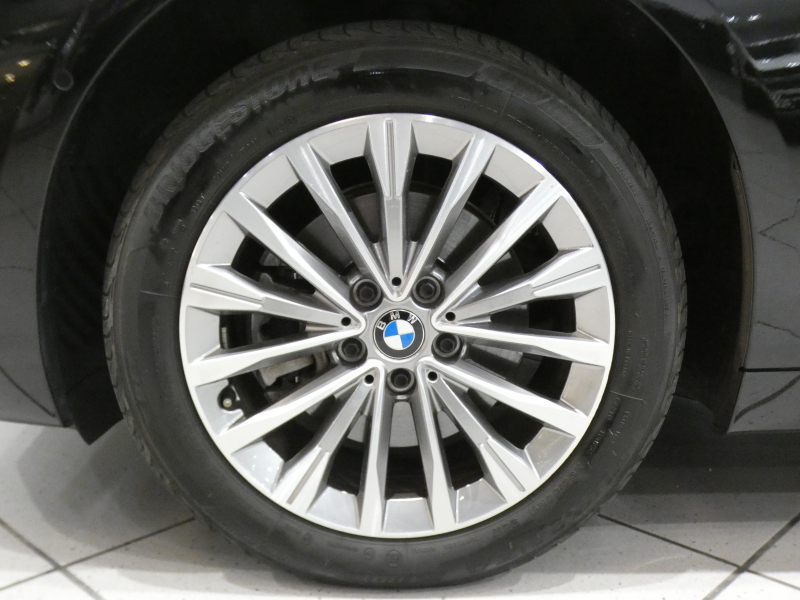 BMW 2シリーズ 218dｸﾞﾗﾝﾂｱﾗｰ ﾗｸﾞｼﾞｭｱﾘｰ ｾﾚｸﾄ&ADｱｸﾃｨﾌﾞｾｰﾌﾃｨPKG　後期 追ACC ﾚｰﾝDW ｲﾝﾃﾘS 白革 ﾊﾟﾉﾗﾏSR iﾄﾞﾗｲﾌﾞﾅﾋﾞ(第6世代 ﾀｯﾁP対応) ﾍｯﾄﾞｱｯﾌﾟDSP Bｶﾒﾗ PDC LEDﾗｲﾄ ｵｰﾄﾃｰﾙｹﾞｰﾄ　2年保証