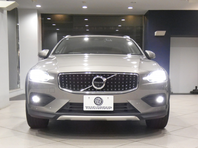 ボルボ V60 V60ｸﾛｽｶﾝﾄﾘｰ T5ﾌﾟﾛ AWD　1ｵｰﾅｰ 追ACC･LKA･ LCMA 茶革 ﾋｰﾀｰ ﾍﾞﾝﾁﾚｰﾀｰ ﾏｯｻｰｼﾞ機能 ﾀｯﾁｽｸﾘｰﾝHDDﾅﾋﾞTV harman/K 全周囲ｶﾒﾗ ﾍｯﾄﾞｱｯﾌﾟDSP LEDﾗｲﾄ ｵｰﾄﾃｰﾙｹﾞｰﾄ ｴｸｽﾃﾘｱﾃﾞｻﾞｲﾝKIT 19AW　2年保証