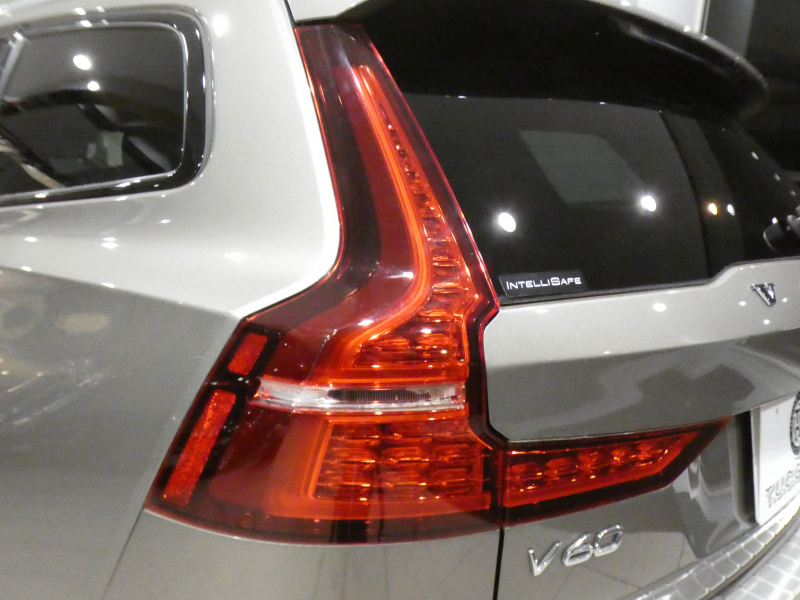 ボルボ V60 V60ｸﾛｽｶﾝﾄﾘｰ T5ﾌﾟﾛ AWD　1ｵｰﾅｰ 追ACC･LKA･ LCMA 茶革 ﾋｰﾀｰ ﾍﾞﾝﾁﾚｰﾀｰ ﾏｯｻｰｼﾞ機能 ﾀｯﾁｽｸﾘｰﾝHDDﾅﾋﾞTV harman/K 全周囲ｶﾒﾗ ﾍｯﾄﾞｱｯﾌﾟDSP LEDﾗｲﾄ ｵｰﾄﾃｰﾙｹﾞｰﾄ ｴｸｽﾃﾘｱﾃﾞｻﾞｲﾝKIT 19AW　2年保証