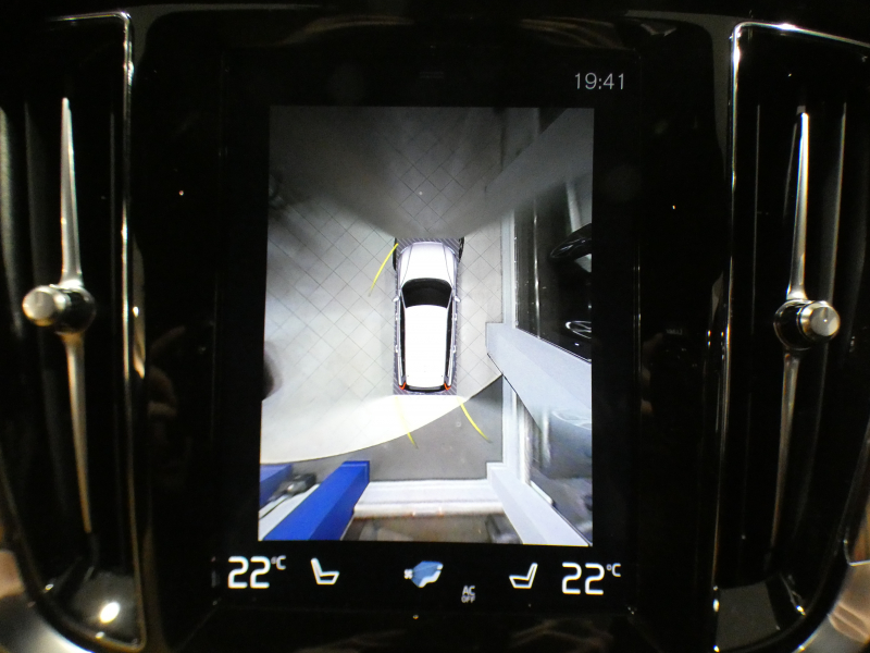 ボルボ V60 V60ｸﾛｽｶﾝﾄﾘｰ T5ﾌﾟﾛ AWD　1ｵｰﾅｰ 追ACC･LKA･ LCMA 茶革 ﾋｰﾀｰ ﾍﾞﾝﾁﾚｰﾀｰ ﾏｯｻｰｼﾞ機能 ﾀｯﾁｽｸﾘｰﾝHDDﾅﾋﾞTV harman/K 全周囲ｶﾒﾗ ﾍｯﾄﾞｱｯﾌﾟDSP LEDﾗｲﾄ ｵｰﾄﾃｰﾙｹﾞｰﾄ ｴｸｽﾃﾘｱﾃﾞｻﾞｲﾝKIT 19AW　2年保証