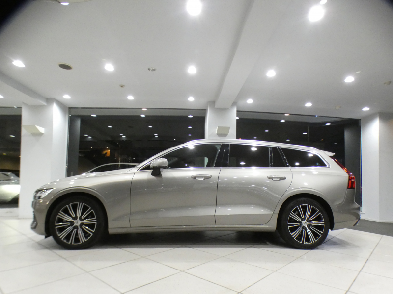 ボルボ V60 V60 T5ｲﾝｽｸﾘﾌﾟｼｮﾝ　追ACC･LKA･ LCMA 茶革 ﾋｰﾀｰ ﾍﾞﾝﾁﾚｰﾀｰ ﾏｯｻｰｼﾞ機能 ﾀｯﾁｽｸﾘｰﾝHDDﾅﾋﾞTV harman/K 全周囲ｶﾒﾗ ﾍｯﾄﾞｱｯﾌﾟDSP LEDﾗｲﾄ ｵｰﾄﾃｰﾙｹﾞｰﾄ ☆ﾎﾟｰﾙｽﾀｰｿﾌﾄｳｪｱ 261ps　2年保証