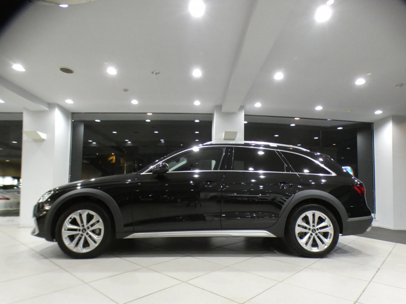 アウディ A4 A4ｵｰﾙﾛｰﾄﾞｸﾜﾄﾛ ﾗｸﾞｼﾞｭｱﾘｰ&ﾊﾟｰｸｱｼｽﾄPKG　後期 1ｵｰﾅｰ 追ACC ﾚｰﾝ&ｻｲﾄﾞｱｼｽﾄ 黒革 全席ﾋｰﾀｰ ﾀｯﾁｽｸﾘｰﾝMMIﾅﾋﾞ  全周囲ｶﾒﾗ PDC ﾏﾄﾘｸｽLED ｱﾝﾋﾞｴﾝﾄﾗｲﾄ 前後Dﾚｺ 18AW　2年保証