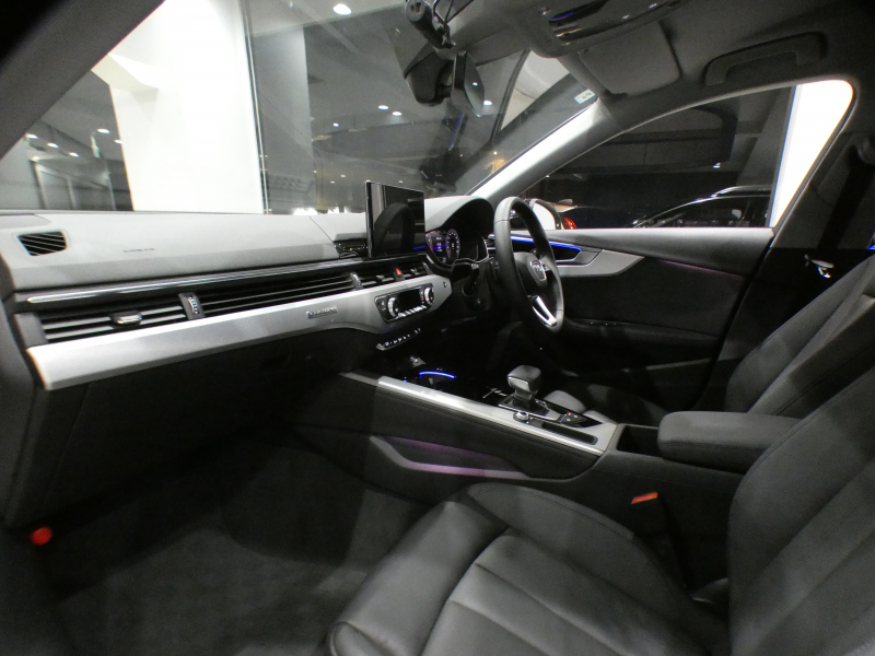 アウディ A4 A4ｵｰﾙﾛｰﾄﾞｸﾜﾄﾛ ﾗｸﾞｼﾞｭｱﾘｰ&ﾊﾟｰｸｱｼｽﾄPKG　後期 1ｵｰﾅｰ 追ACC ﾚｰﾝ&ｻｲﾄﾞｱｼｽﾄ 黒革 全席ﾋｰﾀｰ ﾀｯﾁｽｸﾘｰﾝMMIﾅﾋﾞ  全周囲ｶﾒﾗ PDC ﾏﾄﾘｸｽLED ｱﾝﾋﾞｴﾝﾄﾗｲﾄ 前後Dﾚｺ 18AW　2年保証