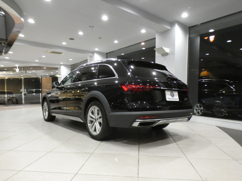 アウディ A4 A4ｵｰﾙﾛｰﾄﾞｸﾜﾄﾛ ﾗｸﾞｼﾞｭｱﾘｰ&ﾊﾟｰｸｱｼｽﾄPKG　後期 1ｵｰﾅｰ 追ACC ﾚｰﾝ&ｻｲﾄﾞｱｼｽﾄ 黒革 全席ﾋｰﾀｰ ﾀｯﾁｽｸﾘｰﾝMMIﾅﾋﾞ  全周囲ｶﾒﾗ PDC ﾏﾄﾘｸｽLED ｱﾝﾋﾞｴﾝﾄﾗｲﾄ 前後Dﾚｺ 18AW　2年保証