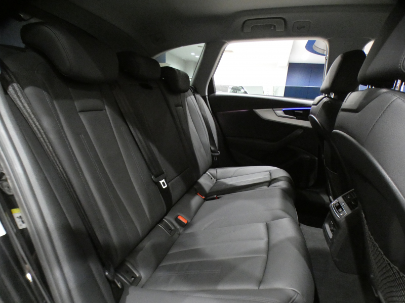 アウディ A4 A4ｵｰﾙﾛｰﾄﾞｸﾜﾄﾛ ﾗｸﾞｼﾞｭｱﾘｰ&ﾊﾟｰｸｱｼｽﾄPKG　後期 1ｵｰﾅｰ 追ACC ﾚｰﾝ&ｻｲﾄﾞｱｼｽﾄ 黒革 全席ﾋｰﾀｰ ﾀｯﾁｽｸﾘｰﾝMMIﾅﾋﾞ  全周囲ｶﾒﾗ PDC ﾏﾄﾘｸｽLED ｱﾝﾋﾞｴﾝﾄﾗｲﾄ 前後Dﾚｺ 18AW　2年保証