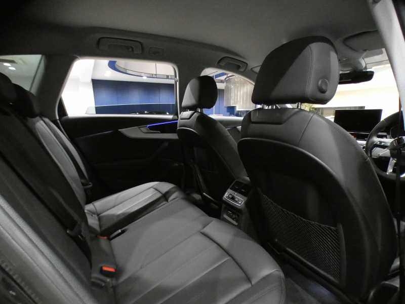 アウディ A4 A4ｵｰﾙﾛｰﾄﾞｸﾜﾄﾛ ﾗｸﾞｼﾞｭｱﾘｰ&ﾊﾟｰｸｱｼｽﾄPKG　後期 1ｵｰﾅｰ 追ACC ﾚｰﾝ&ｻｲﾄﾞｱｼｽﾄ 黒革 全席ﾋｰﾀｰ ﾀｯﾁｽｸﾘｰﾝMMIﾅﾋﾞ  全周囲ｶﾒﾗ PDC ﾏﾄﾘｸｽLED ｱﾝﾋﾞｴﾝﾄﾗｲﾄ 前後Dﾚｺ 18AW　2年保証