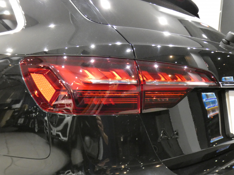 アウディ A4 A4ｵｰﾙﾛｰﾄﾞｸﾜﾄﾛ ﾗｸﾞｼﾞｭｱﾘｰ&ﾊﾟｰｸｱｼｽﾄPKG　後期 1ｵｰﾅｰ 追ACC ﾚｰﾝ&ｻｲﾄﾞｱｼｽﾄ 黒革 全席ﾋｰﾀｰ ﾀｯﾁｽｸﾘｰﾝMMIﾅﾋﾞ  全周囲ｶﾒﾗ PDC ﾏﾄﾘｸｽLED ｱﾝﾋﾞｴﾝﾄﾗｲﾄ 前後Dﾚｺ 18AW　2年保証