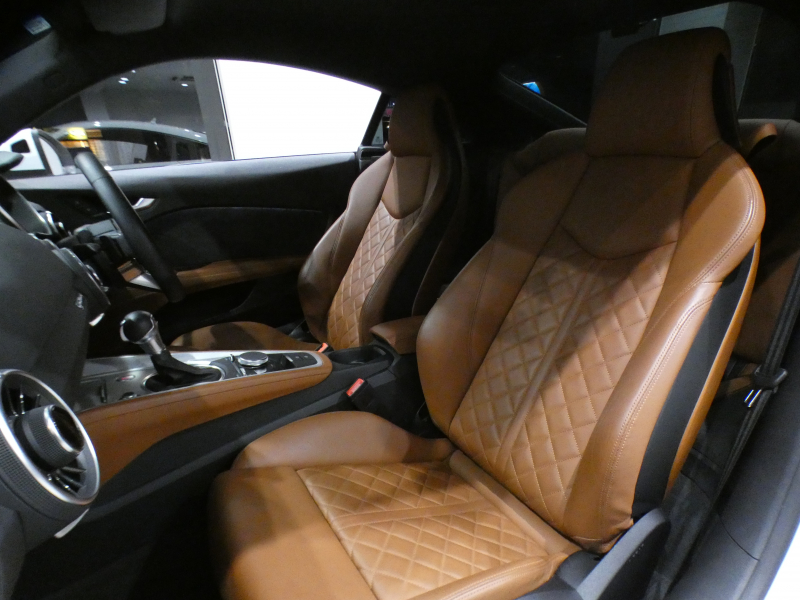 アウディ TTクーペ TTｸｰﾍﾟ 45TFSIｸﾜﾄﾛ ﾚｻﾞｰ&ｺﾝﾌｫｰﾄPKG　後期 ADVｷｰ ﾚｰﾝ&ｻｲﾄﾞｱｼｽﾄ ｸﾙｺﾝ 茶革 ﾋｰﾀｰ MMIﾅﾋﾞ ﾊﾞｰﾁｬﾙCP Bｶﾒﾗ PDC ﾏﾄﾘｸｽLED 18AW　2年保証