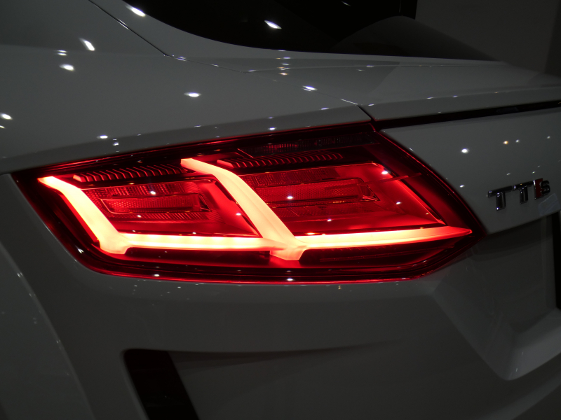 アウディ TTS TTSｸｰﾍﾟ　後期 ADVｷｰ ﾚｰﾝ&ｻｲﾄﾞｱｼｽﾄ ｸﾙｺﾝ 灰革 ﾋｰﾀｰ MMIﾅﾋﾞ B&Oｻｳﾝﾄﾞ ﾊﾞｰﾁｬﾙCP Bｶﾒﾗ PDC ﾏﾄﾘｸｽLED 専用ｴｸｽﾃﾘｱ OP19ｲﾝﾁAW 286ps　2年保証