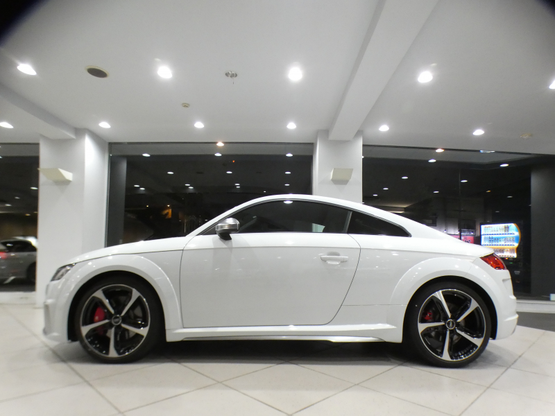 アウディ TTS TTSｸｰﾍﾟ　後期 ADVｷｰ ﾚｰﾝ&ｻｲﾄﾞｱｼｽﾄ ｸﾙｺﾝ 灰革 ﾋｰﾀｰ MMIﾅﾋﾞ B&Oｻｳﾝﾄﾞ ﾊﾞｰﾁｬﾙCP Bｶﾒﾗ PDC ﾏﾄﾘｸｽLED 専用ｴｸｽﾃﾘｱ OP19ｲﾝﾁAW 286ps　2年保証