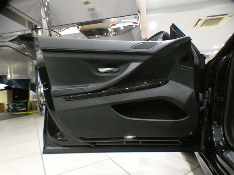 BMW 6シリーズ 640iｸﾞﾗﾝｸｰﾍﾟ Mｽﾎﾟｰﾂ ｺﾝﾌｫｰﾄPKG　後期 ｺﾝﾌｫA 追ACC ﾚｰﾝCHW 衝突軽減 黒革ｺﾝﾌｫｰﾄｼｰﾄ 全席ﾋｰﾀｰ&ﾍﾞﾝﾁﾚｰﾀｰ ｻﾝﾙｰﾌ iﾄﾞﾗｲﾌﾞﾅﾋﾞ(NBT-EVO) Bｶﾒﾗ PDC DSPﾒｰﾀｰ ﾍｯﾄﾞｱｯﾌﾟDSP LEDﾗｲﾄ Mｽﾎﾟｰﾂｴｱﾛ 20AW　2年保証