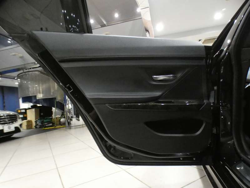 BMW 6シリーズ 640iｸﾞﾗﾝｸｰﾍﾟ Mｽﾎﾟｰﾂ ｺﾝﾌｫｰﾄPKG　後期 ｺﾝﾌｫA 追ACC ﾚｰﾝCHW 衝突軽減 黒革ｺﾝﾌｫｰﾄｼｰﾄ 全席ﾋｰﾀｰ&ﾍﾞﾝﾁﾚｰﾀｰ ｻﾝﾙｰﾌ iﾄﾞﾗｲﾌﾞﾅﾋﾞ(NBT-EVO) Bｶﾒﾗ PDC DSPﾒｰﾀｰ ﾍｯﾄﾞｱｯﾌﾟDSP LEDﾗｲﾄ Mｽﾎﾟｰﾂｴｱﾛ 20AW　2年保証