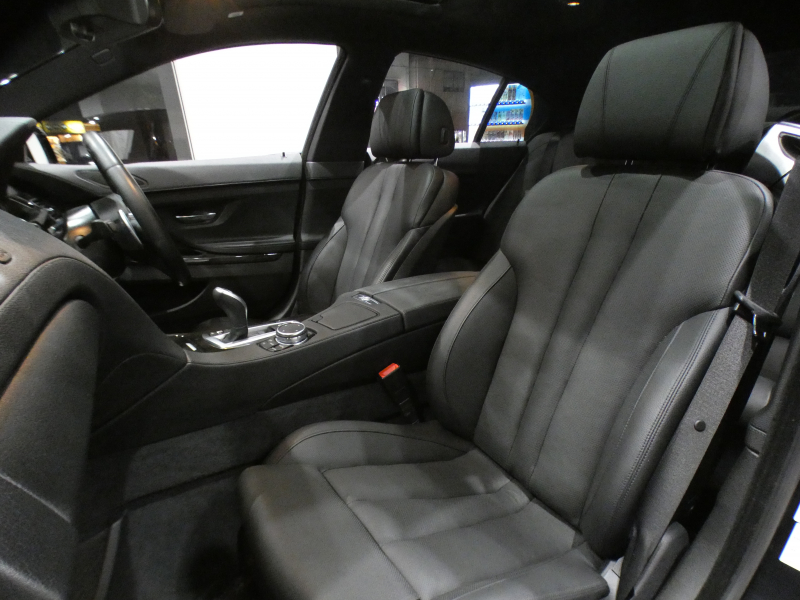 BMW 6シリーズ 640iｸﾞﾗﾝｸｰﾍﾟ Mｽﾎﾟｰﾂ ｺﾝﾌｫｰﾄPKG　後期 ｺﾝﾌｫA 追ACC ﾚｰﾝCHW 衝突軽減 黒革ｺﾝﾌｫｰﾄｼｰﾄ 全席ﾋｰﾀｰ&ﾍﾞﾝﾁﾚｰﾀｰ ｻﾝﾙｰﾌ iﾄﾞﾗｲﾌﾞﾅﾋﾞ(NBT-EVO) Bｶﾒﾗ PDC DSPﾒｰﾀｰ ﾍｯﾄﾞｱｯﾌﾟDSP LEDﾗｲﾄ Mｽﾎﾟｰﾂｴｱﾛ 20AW　2年保証