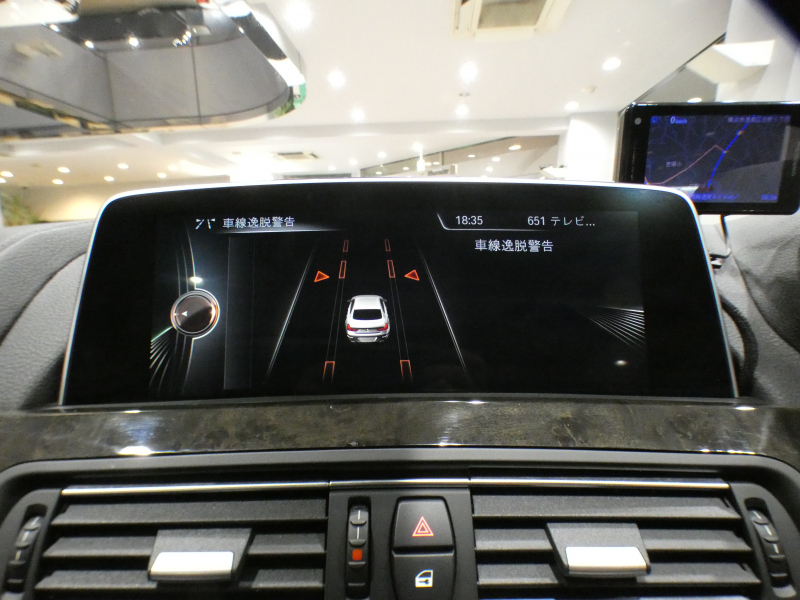 BMW 6シリーズ 640iｸﾞﾗﾝｸｰﾍﾟ Mｽﾎﾟｰﾂ ｺﾝﾌｫｰﾄPKG　後期 ｺﾝﾌｫA 追ACC ﾚｰﾝCHW 衝突軽減 黒革ｺﾝﾌｫｰﾄｼｰﾄ 全席ﾋｰﾀｰ&ﾍﾞﾝﾁﾚｰﾀｰ ｻﾝﾙｰﾌ iﾄﾞﾗｲﾌﾞﾅﾋﾞ(NBT-EVO) Bｶﾒﾗ PDC DSPﾒｰﾀｰ ﾍｯﾄﾞｱｯﾌﾟDSP LEDﾗｲﾄ Mｽﾎﾟｰﾂｴｱﾛ 20AW　2年保証