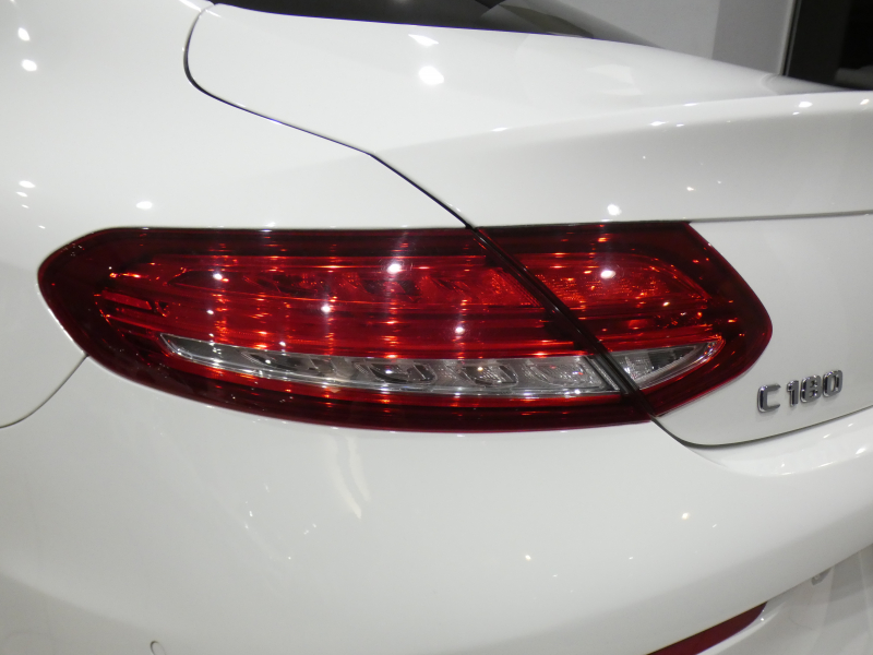 メルセデスベンツ Cクラス C180ｸｰﾍﾟ ｽﾎﾟｰﾂ+ ﾚｰﾀﾞｰｾｰﾌﾃｨPKG　黒革 ﾊﾟﾉﾗﾏSR ﾅﾋﾞTV ﾍｯﾄﾞｱｯﾌﾟDSP Meｺﾈｸﾄ Bｶﾒﾗ PTS LEDﾗｲﾄ ｱﾝﾋﾞｴﾝﾄﾗｲﾄ AMGｽﾀｲﾘﾝｸﾞ&19AW　2年保証