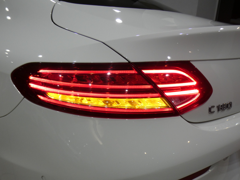 メルセデスベンツ Cクラス C180ｸｰﾍﾟ ｽﾎﾟｰﾂ+ ﾚｰﾀﾞｰｾｰﾌﾃｨPKG　黒革 ﾊﾟﾉﾗﾏSR ﾅﾋﾞTV ﾍｯﾄﾞｱｯﾌﾟDSP Meｺﾈｸﾄ Bｶﾒﾗ PTS LEDﾗｲﾄ ｱﾝﾋﾞｴﾝﾄﾗｲﾄ AMGｽﾀｲﾘﾝｸﾞ&19AW　2年保証