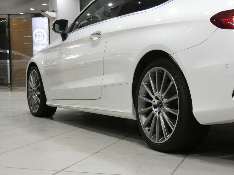 メルセデスベンツ Cクラス C180ｸｰﾍﾟ ｽﾎﾟｰﾂ+ ﾚｰﾀﾞｰｾｰﾌﾃｨPKG　黒革 ﾊﾟﾉﾗﾏSR ﾅﾋﾞTV ﾍｯﾄﾞｱｯﾌﾟDSP Meｺﾈｸﾄ Bｶﾒﾗ PTS LEDﾗｲﾄ ｱﾝﾋﾞｴﾝﾄﾗｲﾄ AMGｽﾀｲﾘﾝｸﾞ&19AW　2年保証