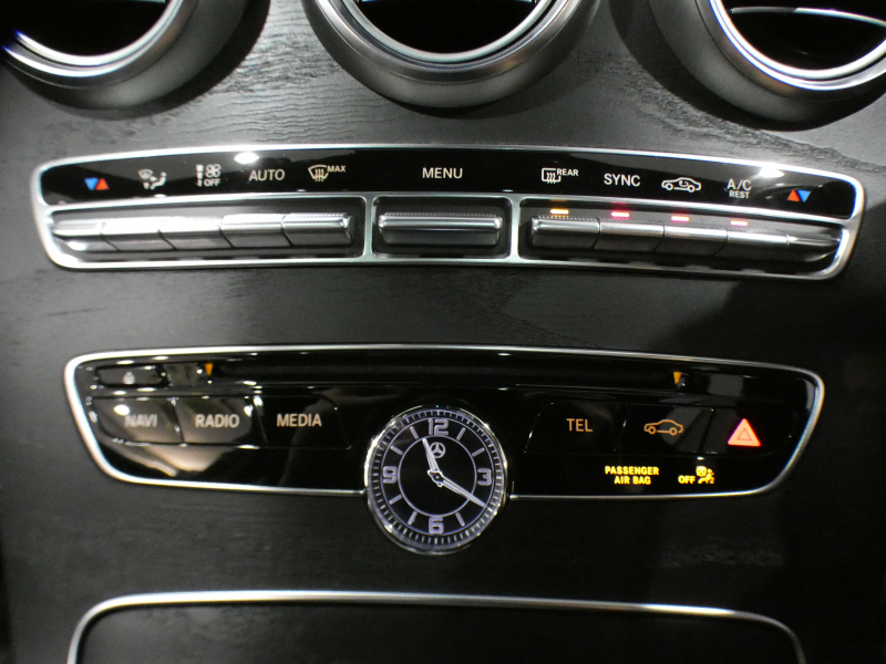 メルセデスベンツ Cクラス C180ｸｰﾍﾟ ｽﾎﾟｰﾂ+ ﾚｰﾀﾞｰｾｰﾌﾃｨPKG　黒革 ﾊﾟﾉﾗﾏSR ﾅﾋﾞTV ﾍｯﾄﾞｱｯﾌﾟDSP Meｺﾈｸﾄ Bｶﾒﾗ PTS LEDﾗｲﾄ ｱﾝﾋﾞｴﾝﾄﾗｲﾄ AMGｽﾀｲﾘﾝｸﾞ&19AW　2年保証