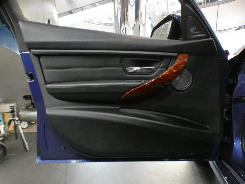 アルピナ B3 B3 ﾋﾞﾀｰﾎﾞﾘﾑｼﾞﾝ　左H ｺﾝﾌｫA ｸﾙｺﾝ 黒革 ｻﾝﾙｰﾌ iﾄﾞﾗｲﾌﾞﾅﾋﾞ(NBT-EVO) harmank Bｶﾒﾗ PDC ｷｾﾉﾝ 専用ｴｸｽﾃﾘｱ&20AW ｱｸﾗﾎﾟ製専用ﾏﾌﾗｰ 410ps　2年保証