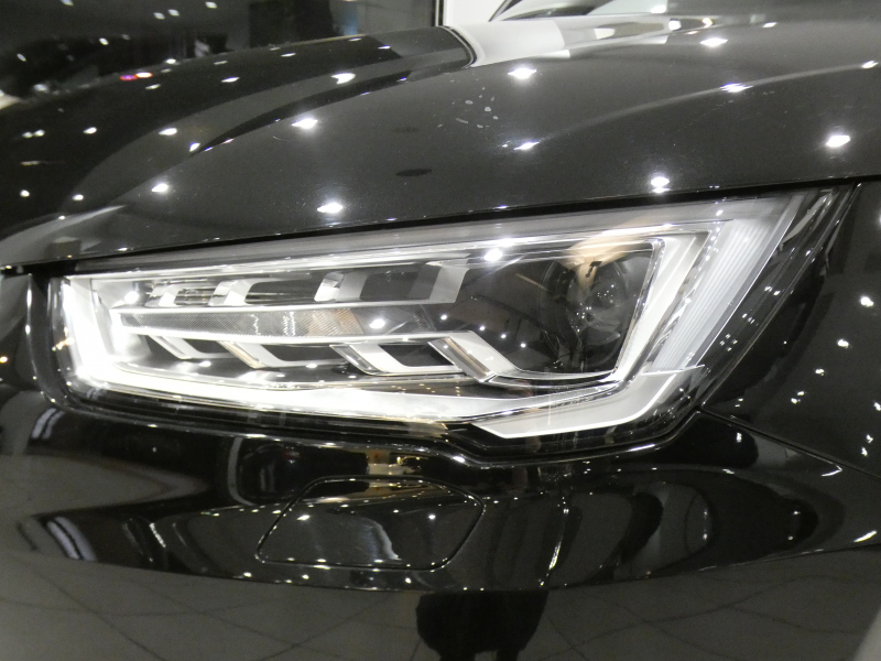 アウディ S1 S1ｽﾎﾟｰﾂﾊﾞｯｸ　☆6MT ADVｷｰ 半革 MMIﾅﾋﾞ BTｵｰﾃﾞｨｵ PDC ｷｾﾉﾝ 専用ｴｸｽﾃﾘｱ&18AW FK-TECｻｽﾍﾟﾝｼｮﾝｷｯﾄ 231ps　2年保証