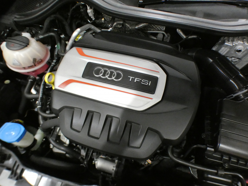 アウディ S1 S1ｽﾎﾟｰﾂﾊﾞｯｸ　☆6MT ADVｷｰ 半革 MMIﾅﾋﾞ BTｵｰﾃﾞｨｵ PDC ｷｾﾉﾝ 専用ｴｸｽﾃﾘｱ&18AW FK-TECｻｽﾍﾟﾝｼｮﾝｷｯﾄ 231ps　2年保証