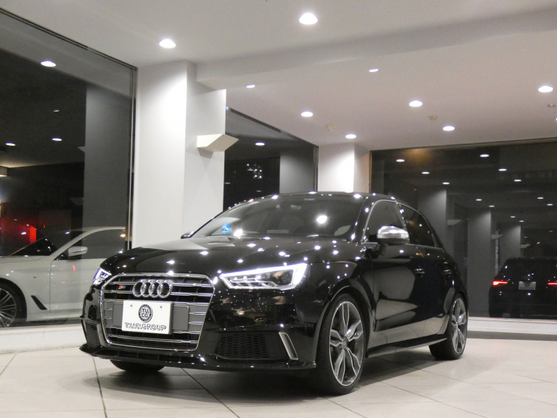 アウディ S1 S1ｽﾎﾟｰﾂﾊﾞｯｸ　☆6MT ADVｷｰ 半革 MMIﾅﾋﾞ BTｵｰﾃﾞｨｵ PDC ｷｾﾉﾝ 専用ｴｸｽﾃﾘｱ&18AW FK-TECｻｽﾍﾟﾝｼｮﾝｷｯﾄ 231ps　2年保証