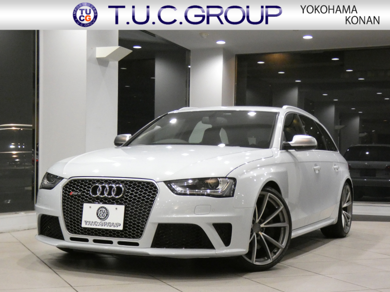 アウディ RS4アバント RS4ｱﾊﾞﾝﾄ 4.2FSIｸﾜﾄﾛ　ADVｷｰ 黒革 ﾋｰﾀｰ MMIﾅﾋﾞ B&Oｻｳﾝﾄﾞ Bｶﾒﾗ PDC ｷｾﾉﾝ RS専用ｴｸﾃﾘｱ&20AW 可変ﾏﾌﾗｰ 450ps　2年保証