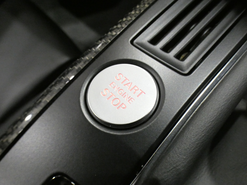 アウディ RS4アバント RS4ｱﾊﾞﾝﾄ 4.2FSIｸﾜﾄﾛ　ADVｷｰ 黒革 ﾋｰﾀｰ MMIﾅﾋﾞ B&Oｻｳﾝﾄﾞ Bｶﾒﾗ PDC ｷｾﾉﾝ RS専用ｴｸﾃﾘｱ&20AW 可変ﾏﾌﾗｰ 450ps　2年保証