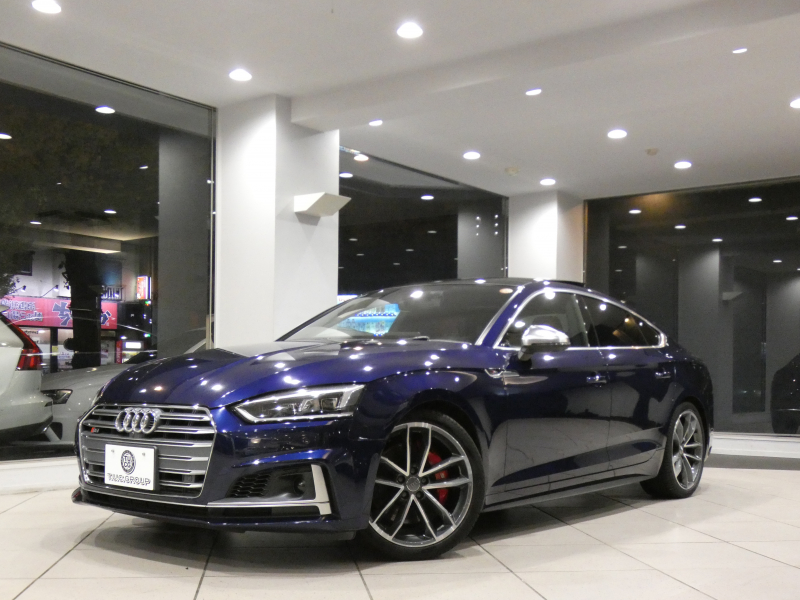 アウディ S5 S5ｽﾎﾟｰﾂﾊﾞｯｸ ﾚｻﾞｰ&ｱｼｽﾀﾝｽPKG　ADVｷｰ 追ACC ﾚｰﾝ&ｻｲﾄﾞｱｼｽﾄ 赤革 ﾏｯｻｰｼﾞ機能 ﾋｰﾀｰ ﾊﾟﾉﾗﾏSR MMIﾅﾋﾞ ﾊﾞｰﾁｬﾙCP B&Oｻｳﾝﾄﾞ 全周囲ｶﾒﾗ PDC ﾏﾄﾘｸｽLED 専用ｴｸﾃﾘｱ&19AW 赤ｷｬﾘﾊﾟｰ Rｽﾎﾟｰﾂﾃﾞﾌ 354ps　2年保証