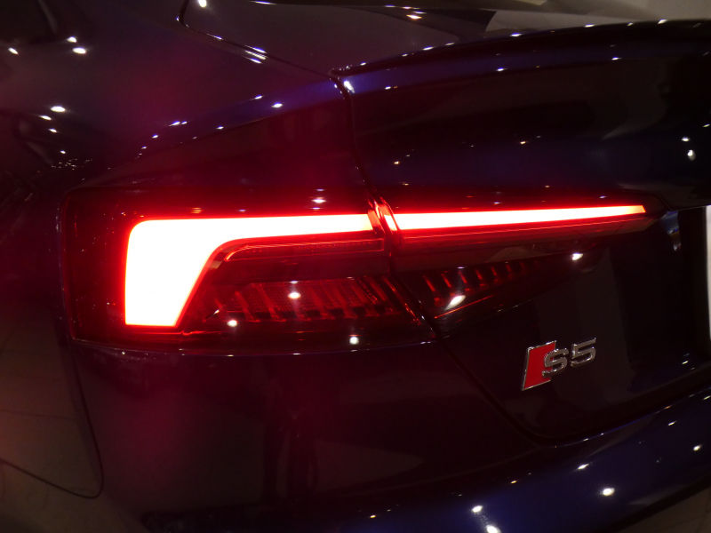 アウディ S5 S5ｽﾎﾟｰﾂﾊﾞｯｸ ﾚｻﾞｰ&ｱｼｽﾀﾝｽPKG　ADVｷｰ 追ACC ﾚｰﾝ&ｻｲﾄﾞｱｼｽﾄ 赤革 ﾏｯｻｰｼﾞ機能 ﾋｰﾀｰ ﾊﾟﾉﾗﾏSR MMIﾅﾋﾞ ﾊﾞｰﾁｬﾙCP B&Oｻｳﾝﾄﾞ 全周囲ｶﾒﾗ PDC ﾏﾄﾘｸｽLED 専用ｴｸﾃﾘｱ&19AW 赤ｷｬﾘﾊﾟｰ Rｽﾎﾟｰﾂﾃﾞﾌ 354ps　2年保証