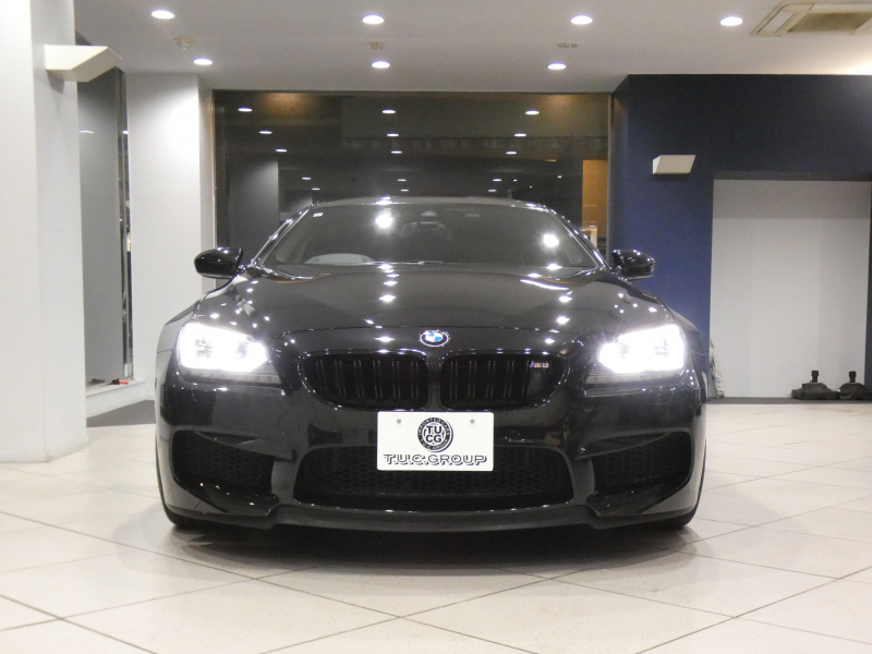 BMW Mシリーズ M6ｸﾞﾗﾝｸｰﾍﾟ　ｺﾝﾌｫA ﾚｰﾝCHW 赤革 ﾋｰﾀｰ ﾍﾞﾝﾁﾚｰﾀｰ iﾄﾞﾗｲﾌﾞﾅﾋﾞ(CIC) ☆B&Oｻｳﾝﾄﾞ ﾄｯﾌﾟ&ｻｲﾄﾞﾋﾞｭｰｶﾒﾗ ﾅｲﾄﾋﾞｼﾞｮﾝ PDC ﾍｯﾄﾞｱｯﾌﾟDSP LEDﾗｲﾄ 専用ｴｸﾃﾘｱ&20AW 560ps　2年保証