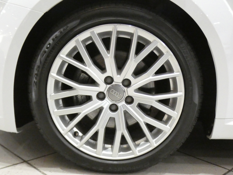 アウディ TTクーペ TTｸｰﾍﾟ 2.0TFSI Sﾗｲﾝ&ｱｼｽﾀﾝｽPKG　ADVｷｰ ｸﾙｺﾝ 半革 MMIﾅﾋﾞTV Bｶﾒﾗ PDC ﾊﾞｰﾁｬﾙCP ﾏﾄﾘｸｽLED 前後Dﾚｺ Sﾗｲﾝｴｸｽﾃﾘｱ&18AW　2年保証